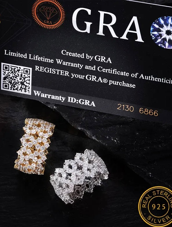 Iced Out 8 Shaped Rings VVS1 Moissanite