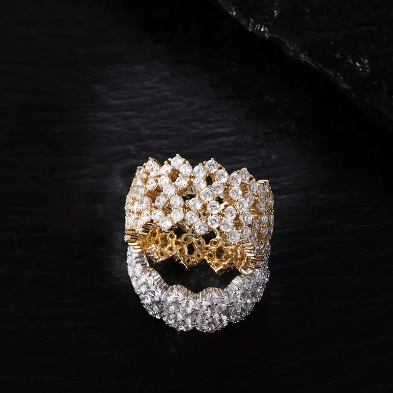 Iced Out 8 Shaped Rings VVS1 Moissanite