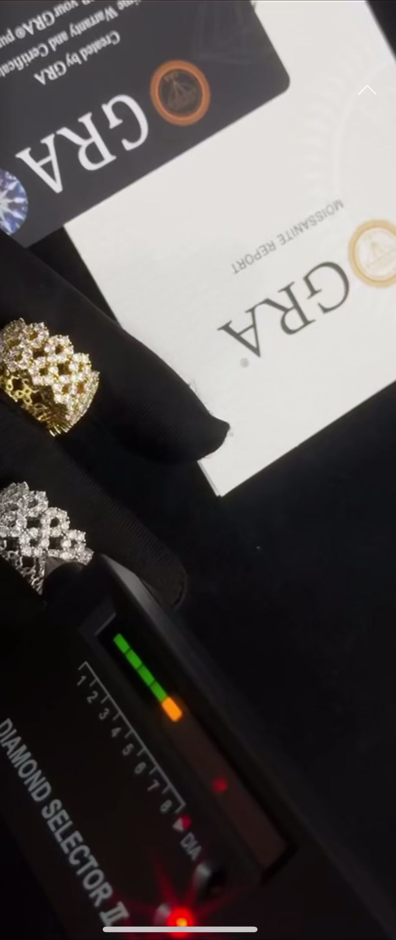 Iced Out 8 Shaped Rings VVS1 Moissanite